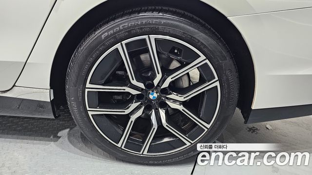 BMW 7 Series (G70) 740d xDrive M Sport 2024 — фото 5