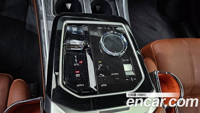 BMW 7 Series (G70) 740d xDrive M Sport 2024 — фото 9
