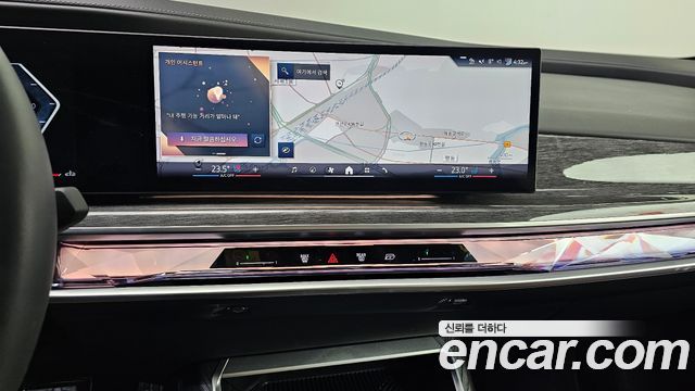 BMW 7 Series (G70) 740d xDrive M Sport 2024 — фото 13