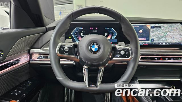 BMW 7 Series (G70) 740d xDrive M Sport 2024 — фото 14