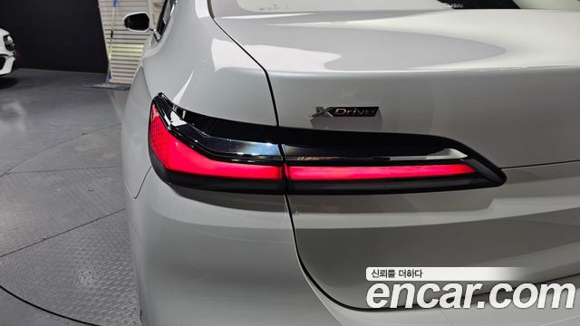 BMW 7 Series (G70) 740d xDrive M Sport 2024 — фото 23