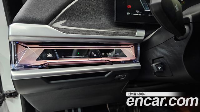 BMW 7 Series (G70) 740d xDrive M Sport 2024 — фото 29