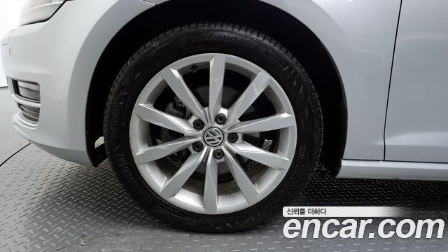 Volkswagen Golf (VII) 2.0 TDI 2015 — фото 5