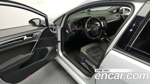 Volkswagen Golf (VII) 2.0 TDI 2015 — фото 10