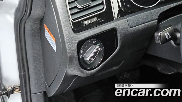 Volkswagen Golf (VII) 2.0 TDI 2015 — фото 24