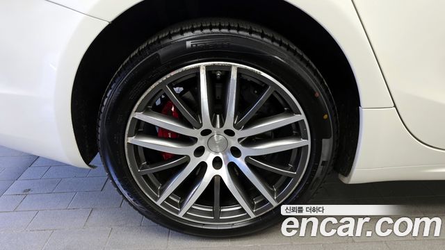 Maserati Ghibli 3.0 GranSport 3rd 2020 — фото 5