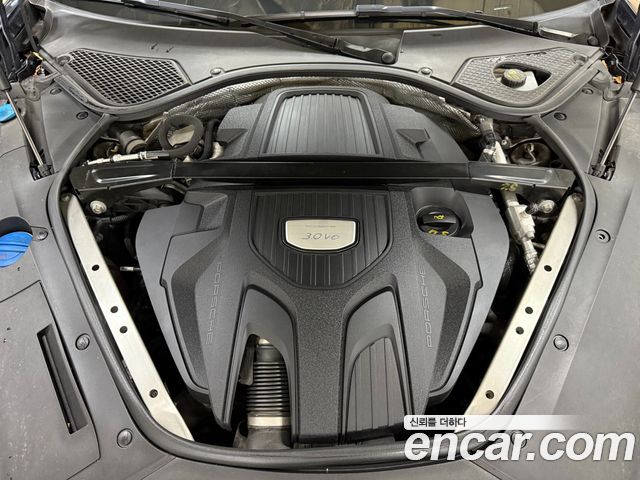 Porsche Panamera (971) 3.0 AWD 2018 — фото 6