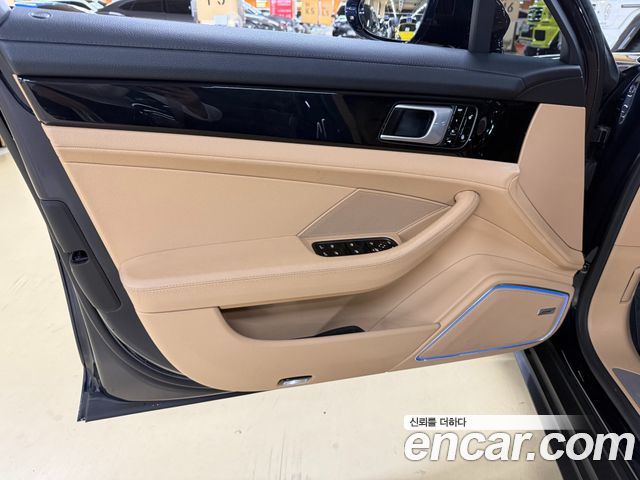 Porsche Panamera (971) 3.0 AWD 2018 — фото 9