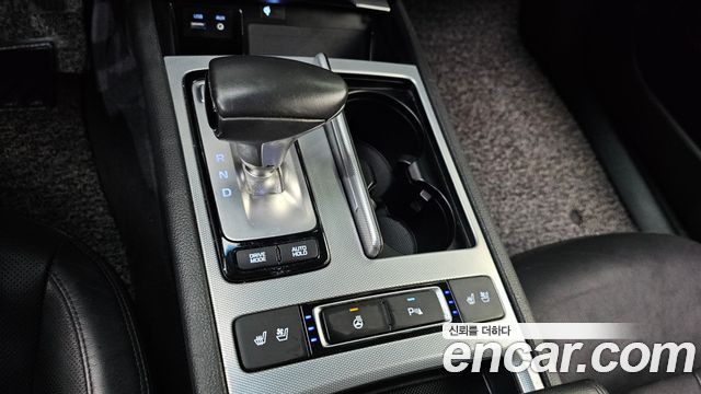 Genesis G80 3.3 GDI AWD Luxury 2017 — фото 9