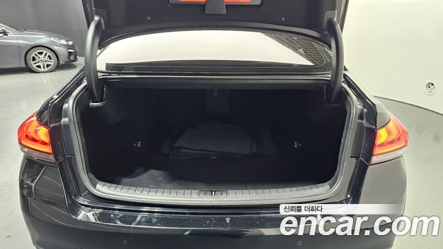Genesis G80 3.3 GDI AWD Luxury 2017 — фото 20