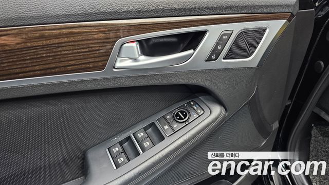 Genesis G80 3.3 GDI AWD Luxury 2017 — фото 23