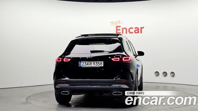 Mercedes-Benz GLA-Class (H247) GLA250 4MATIC 2021 — фото 4