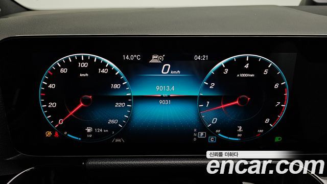 Mercedes-Benz GLA-Class (H247) GLA250 4MATIC 2021 — фото 8