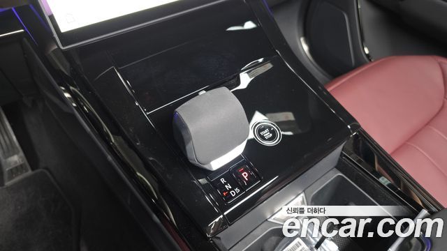 Land Rover Range Rover Sport (III) P550E Dynamic HSE 2025 — фото 9