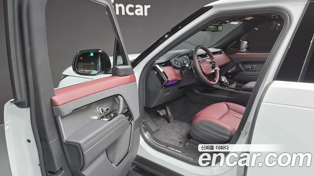 Land Rover Range Rover Sport (III) P550E Dynamic HSE 2025 — фото 10