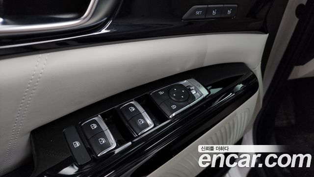 Kia Carnival (IV) Diesel 7-Seater Signature 2021 — фото 35