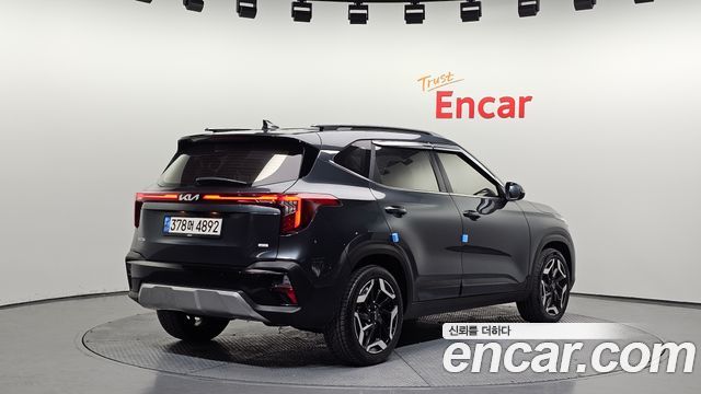 Kia Seltos Gasoline 1.6 Turbo 4WD Signature 2023 — фото 2