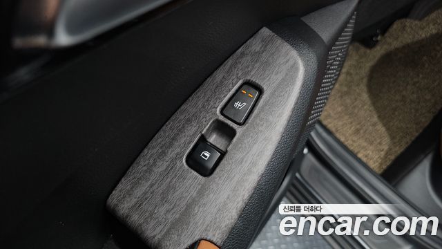 Kia Seltos Gasoline 1.6 Turbo 4WD Signature 2023 — фото 18