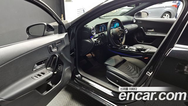 Mercedes-Benz A-Class (W177) A250 4MATIC Sedan 2020 — фото 10