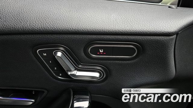 Mercedes-Benz A-Class (W177) A250 4MATIC Sedan 2020 — фото 16