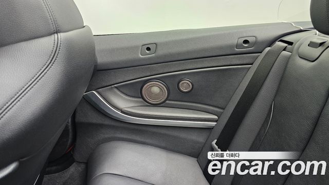 BMW 4 Series (F32) 430i M Sport Convertible 2018 — фото 25