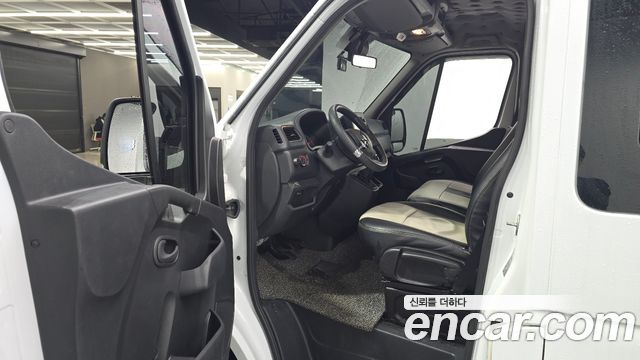 Renault Korea Master 2.3 15-Seater 2020 — фото 10