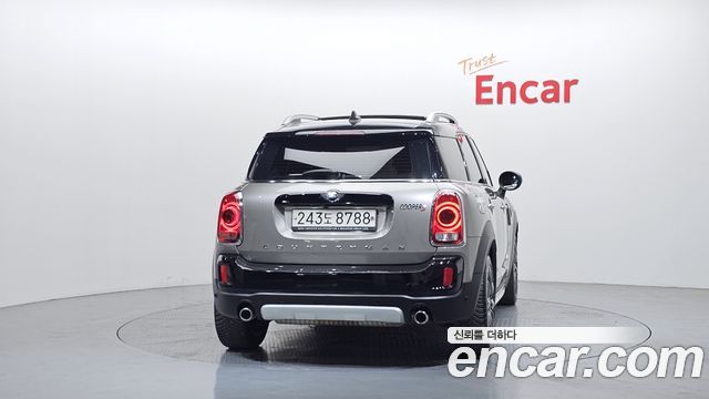 MINI Cooper S Countryman ALL4 2nd 2020 — фото 4