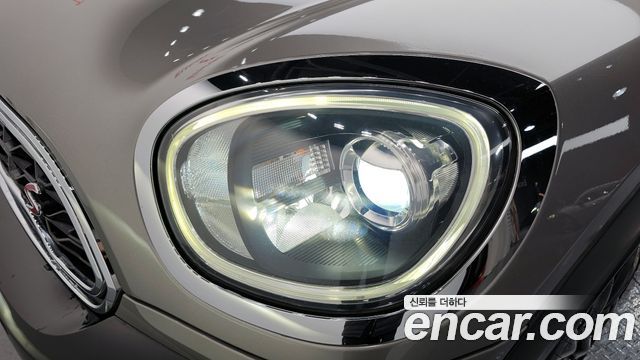 MINI Cooper S Countryman ALL4 2nd 2020 — фото 22