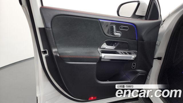 Mercedes-Benz GLB-Class (X247) GLB250 4MATIC 2020 — фото 24