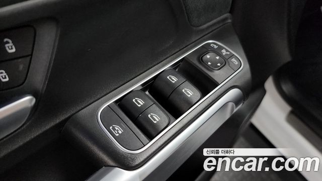 Mercedes-Benz GLB-Class (X247) GLB250 4MATIC 2020 — фото 29