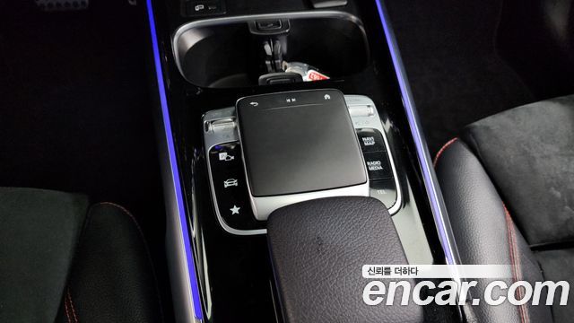 Mercedes-Benz GLB-Class (X247) GLB250 4MATIC 2020 — фото 34