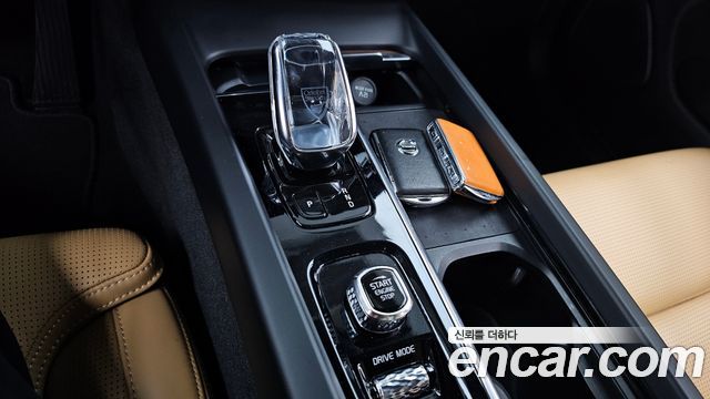 Volvo XC60 (II) B6 Inscirtion 2021 — фото 9