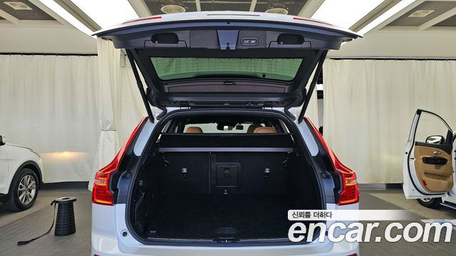 Volvo XC60 (II) B6 Inscirtion 2021 — фото 24