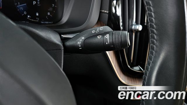 Volvo XC60 (II) B6 Inscirtion 2021 — фото 40