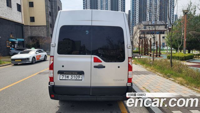 Renault Korea Master 2.3 15-Seater 2020 — фото 6