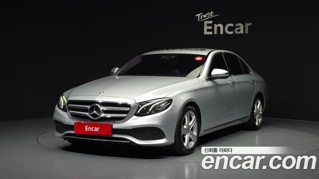 Mercedes-Benz E-Class (W213) E200 Avantgarde 2017 — фото 1