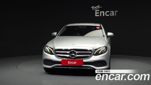 Mercedes-Benz E-Class (W213) E200 Avantgarde 2017 — фото 3