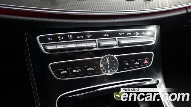 Mercedes-Benz E-Class (W213) E200 Avantgarde 2017 — фото 31