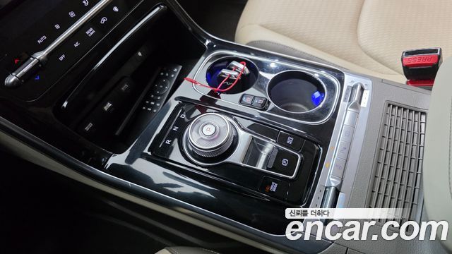 Kia Carnival (IV) Gasoline 9-seater Limousine(Special vehicle) 2023 — фото 9