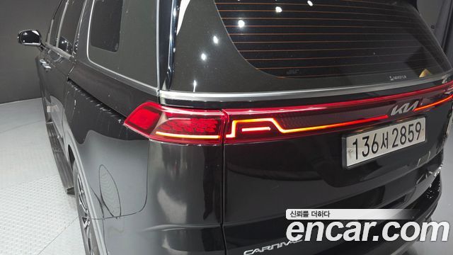 Kia Carnival (IV) Gasoline 9-seater Limousine(Special vehicle) 2023 — фото 29