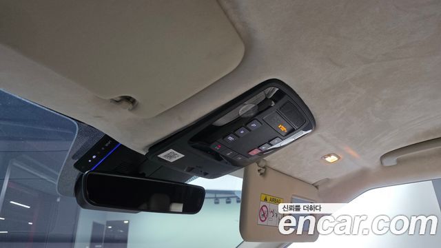 Kia Carnival (IV) Gasoline 9-seater Limousine(Special vehicle) 2023 — фото 33