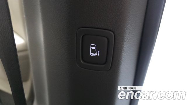 Kia Carnival (IV) Gasoline 9-seater Limousine(Special vehicle) 2023 — фото 35