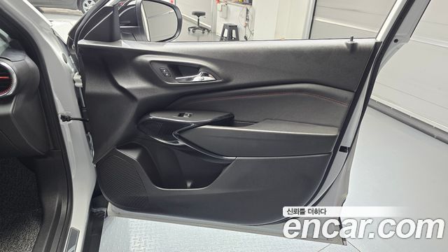 Chevrolet Trax Crossover 1.2 RS 2024 — фото 30
