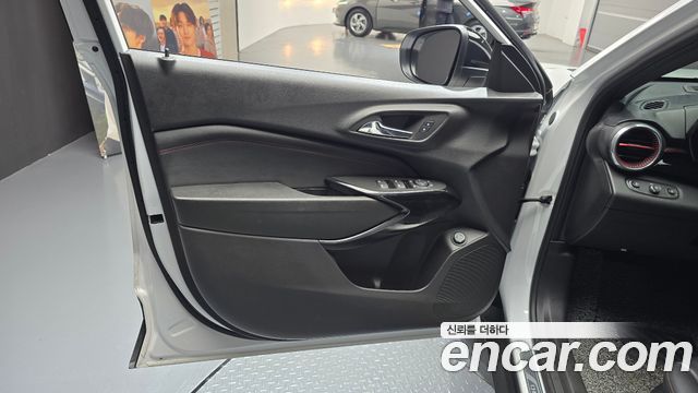 Chevrolet Trax Crossover 1.2 RS 2024 — фото 31