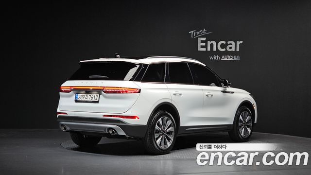 Lincoln Corsair 2.0 Reserve AWD 2021 — фото 2