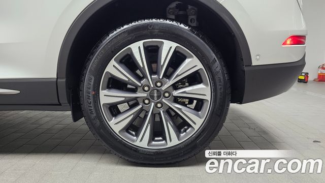 Lincoln Corsair 2.0 Reserve AWD 2021 — фото 21