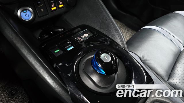Nissan Leaf (ZE1) EV SL 2019 — фото 9
