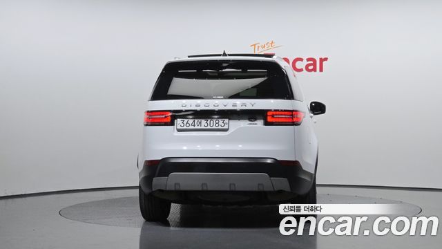 Land Rover Discovery 5 3.0 SD6 HSE 2019 — фото 4