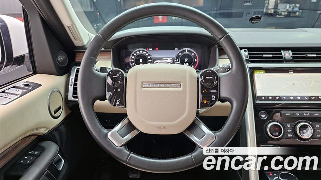 Land Rover Discovery 5 3.0 SD6 HSE 2019 — фото 13