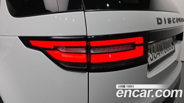 Land Rover Discovery 5 3.0 SD6 HSE 2019 — фото 23